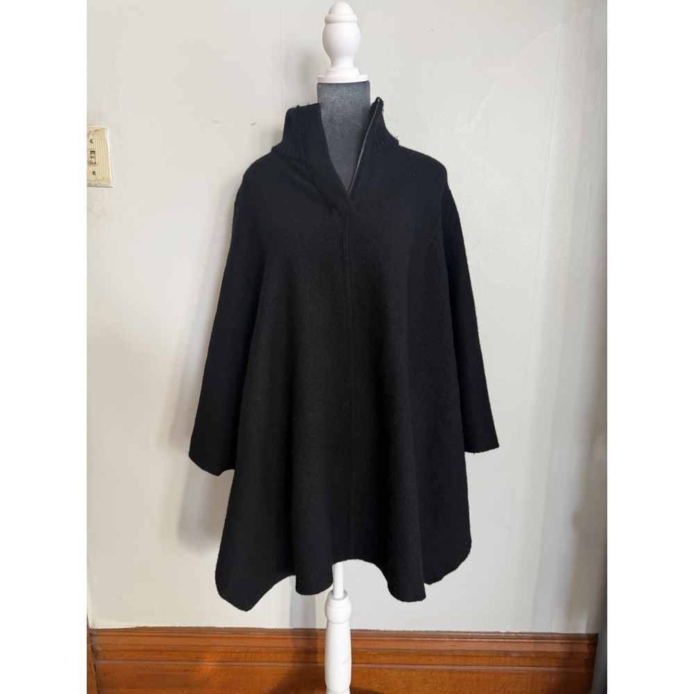 Vince 100% Wool Sweater Poncho . Lagenlook Black Cape: XS. Goth Witchy Old Money